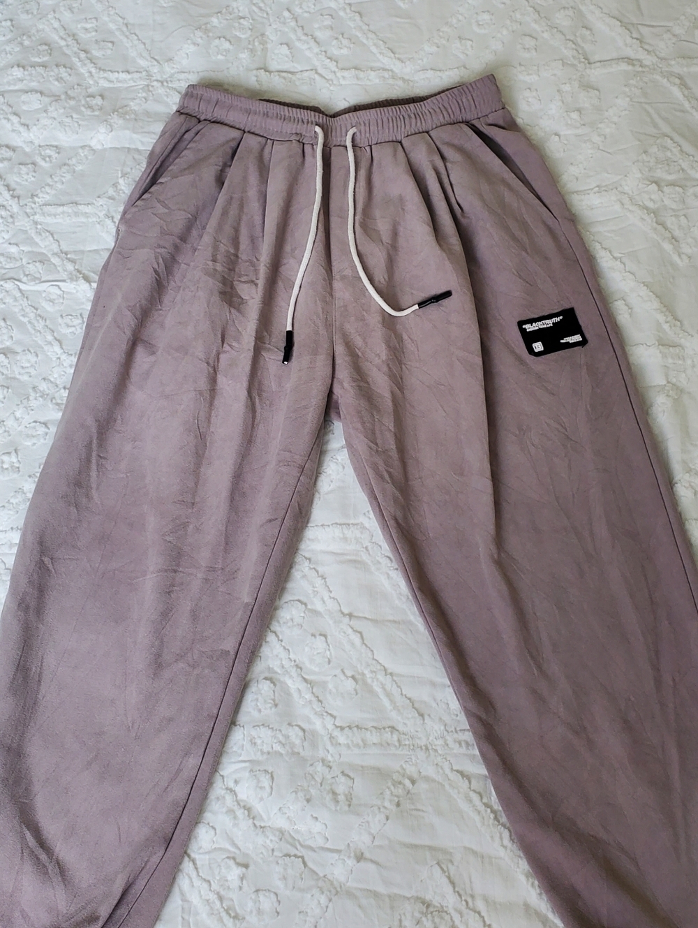 QBlack Women’s Oversized Shorts — Size L